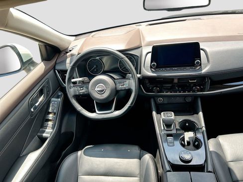 Used 2023 Nissan Rogue SL AWD/4WD image 19