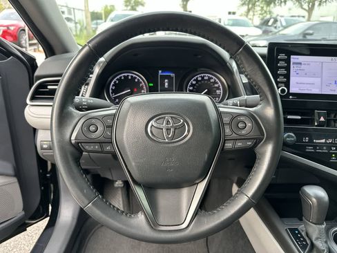 Used 2024 Toyota Camry SE w/ Convenience Package FWD image 21