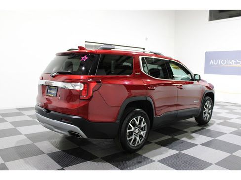 Used 2023 GMC Acadia SLT image 4