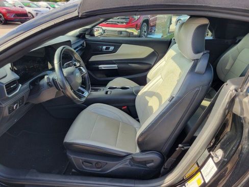 Used 2024 Ford Mustang GT Premium image 19
