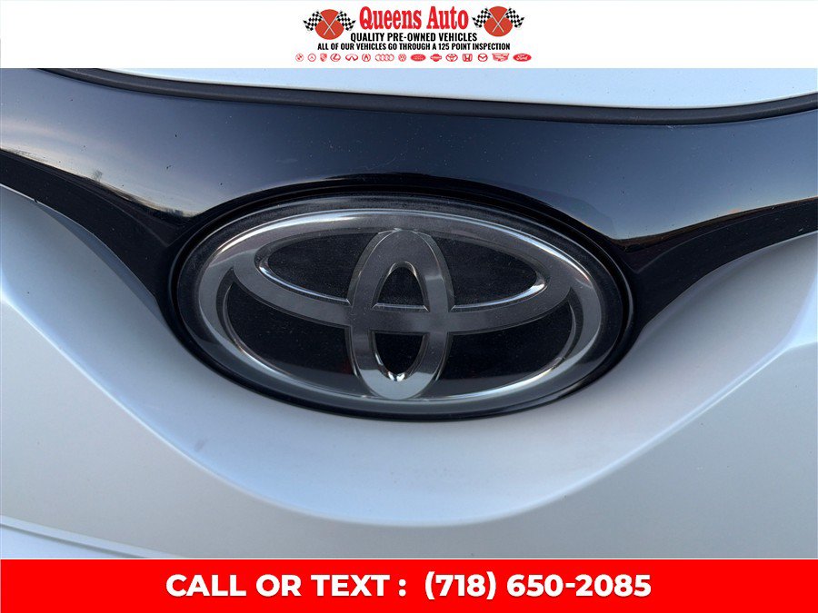 Used 2018 Toyota C-HR XLE FWD image 36