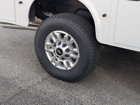 New 2026 Chevrolet Silverado 2500 W/T w/ WT Convenience Package RWD image 6