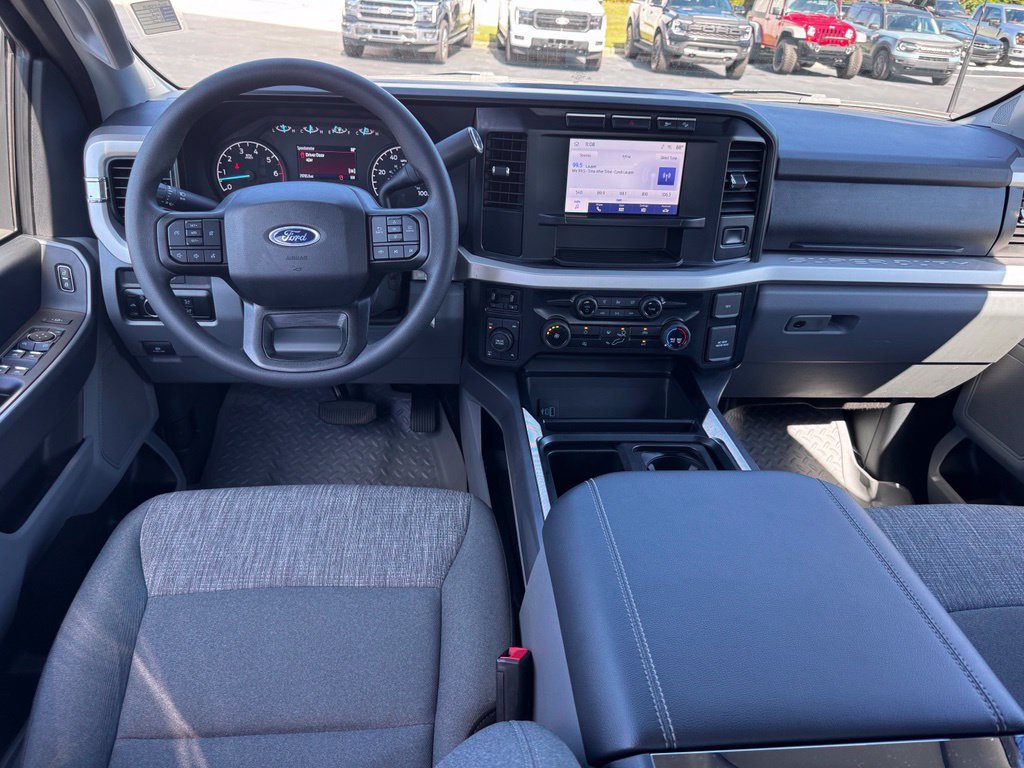 Used 2024 Ford F250 XLT w/ FX4 Off-Road Package AWD/4WD image 6