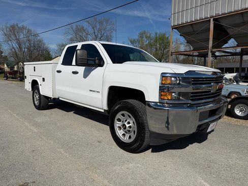 Used 2016 Chevrolet Silverado 3500 W/T image 8