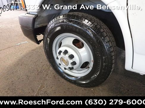 Used 2015 Chevrolet Express 3500 Extended image 20