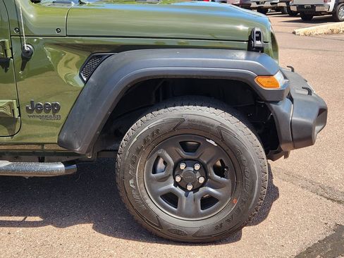 Used 2021 Jeep Wrangler Sport AWD/4WD image 30