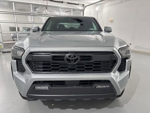 New 2025 Toyota Tacoma TRD Off-Road image 3