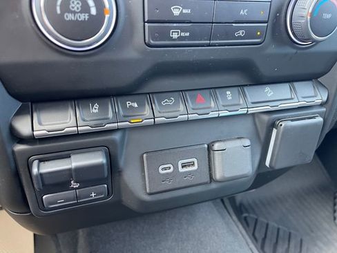 Used 2024 Chevrolet Silverado 2500 Custom w/ Custom Convenience Package AWD/4WD image 31