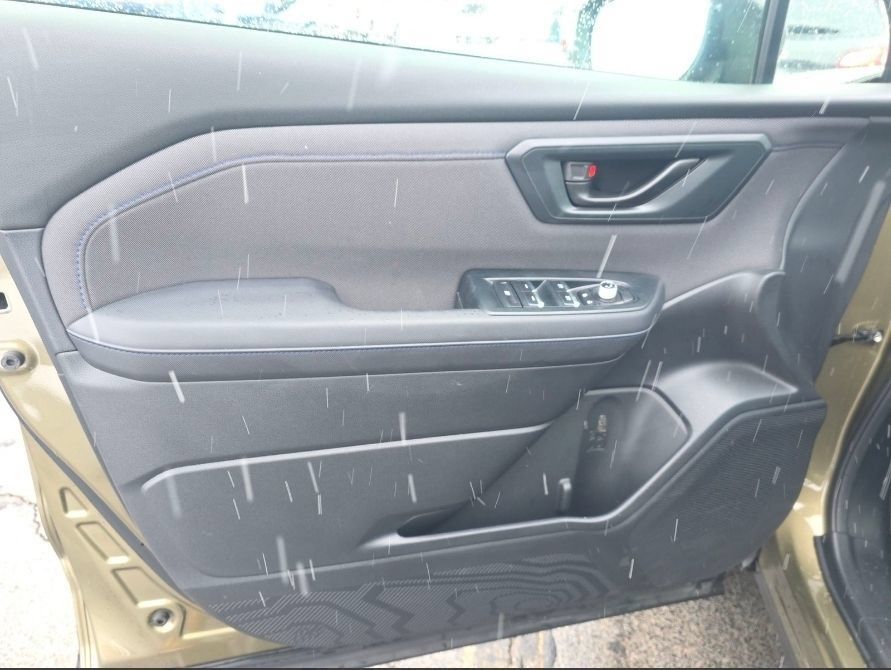 Used 2025 Subaru Forester Premium AWD/4WD image 16