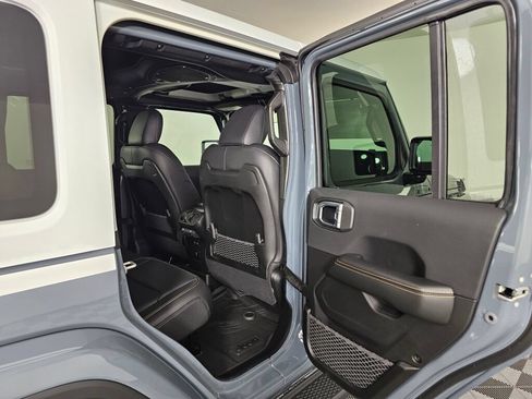 New 2026 Jeep Wrangler Unlimited Sahara w/ Whitecap Package AWD/4WD image 34