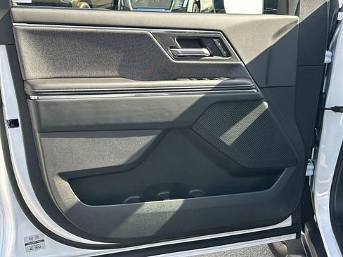 New 2026 GMC Sierra EV Elevation image 19