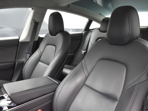 Used 2019 Tesla Model 3 Long Range image 12