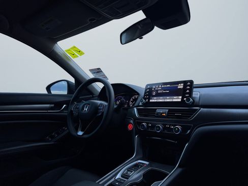 Used 2021 Honda Accord Hybrid image 14