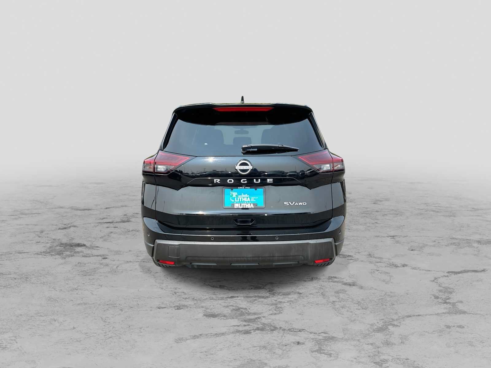 Used 2024 Nissan Rogue SV AWD/4WD image 9