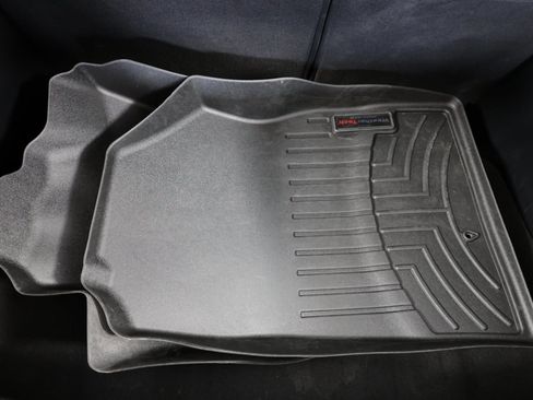 Used 2020 Hyundai Veloster N w/ Performance Package image 29