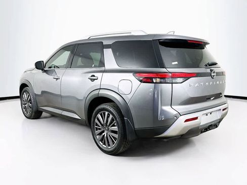 Used 2023 Nissan Pathfinder SL w/ SL Premium Package AWD/4WD image 4