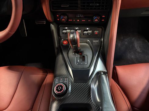 Used 2018 Nissan GT-R Premium w/ Premium Interior Package AWD/4WD image 20