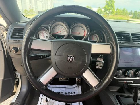 Used 2009 Dodge Challenger R/T RWD image 22