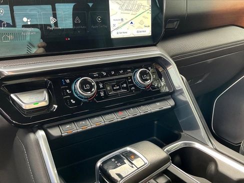 Used 2022 GMC Sierra 1500 Denali image 25