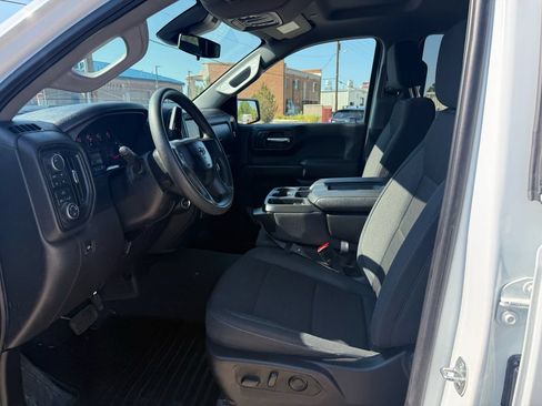 Used 2024 Chevrolet Silverado 1500 Custom Trail Boss w/ LPO, Dark Essentials Package AWD/4WD image 14