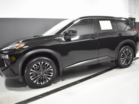 Certified 2025 Nissan Rogue SL w/ Tech Package image 2