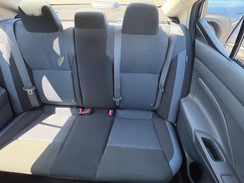 Used 2025 Nissan Versa SV FWD image 36
