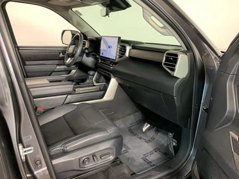Used 2023 Toyota Sequoia SR5 w/ SR5 Premium Package AWD/4WD image 44