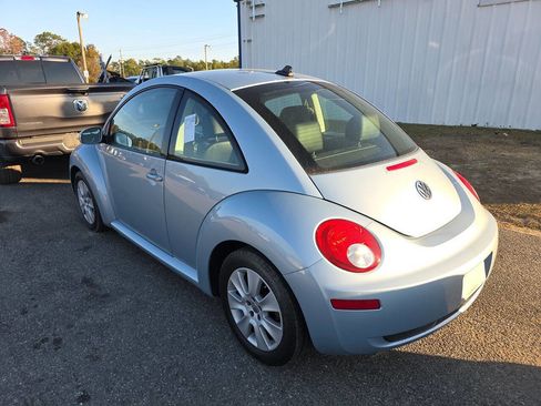 Used 2008 Volkswagen Beetle S image 3