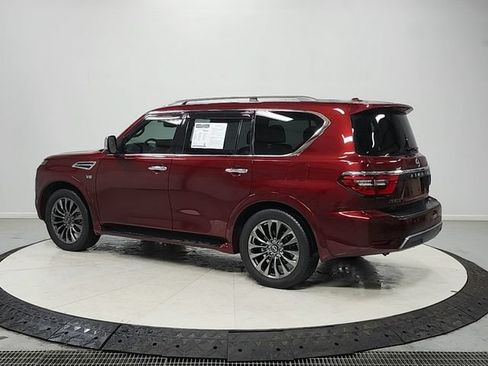 Used 2021 Nissan Armada Platinum w/ Captain's Chairs Package RWD image 5