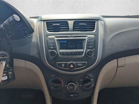 Used 2016 Hyundai Accent SE FWD image 11