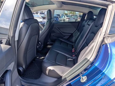 Used 2019 Tesla Model 3 Long Range image 9