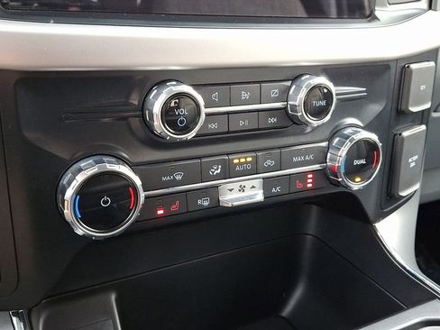 Used 2022 Ford F150 XLT w/ Equipment Group 302A High image 14