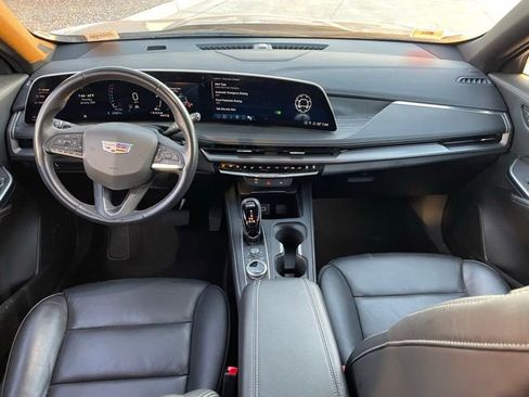 Used 2024 Cadillac XT4 Premium Luxury image 16