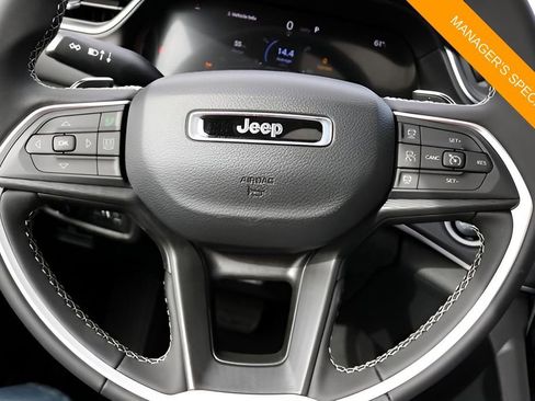New 2025 Jeep Grand Cherokee L Laredo AWD/4WD image 21