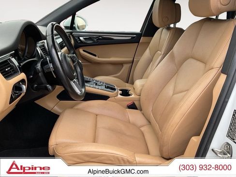 Used 2018 Porsche Macan AWD/4WD image 9