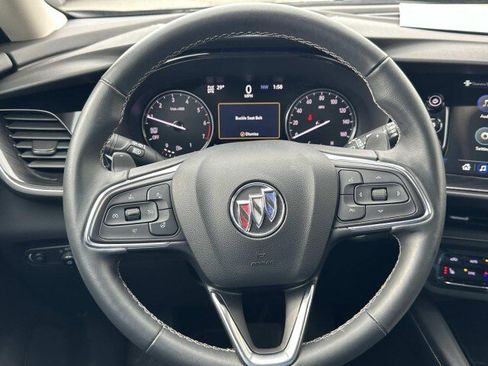 Used 2023 Buick Envision Essence image 29