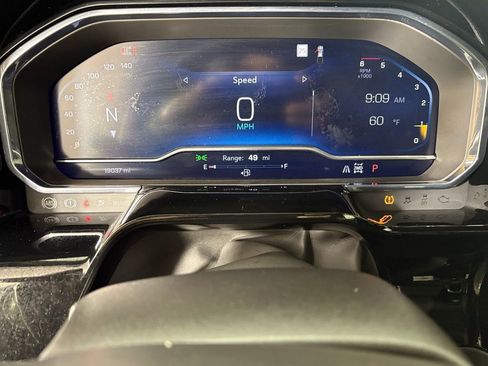 Used 2025 Chevrolet Silverado 1500 ZR2 w/ Technology Package image 30