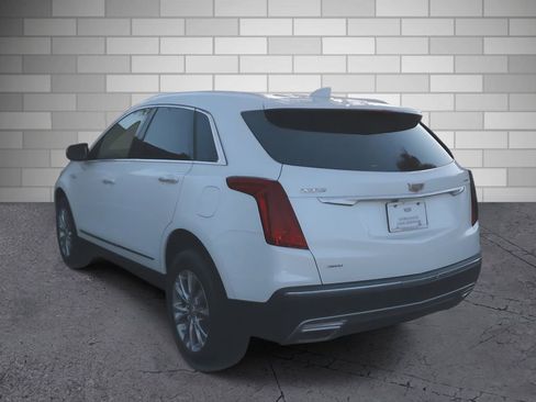 Used 2021 Cadillac XT5 Premium Luxury image 3