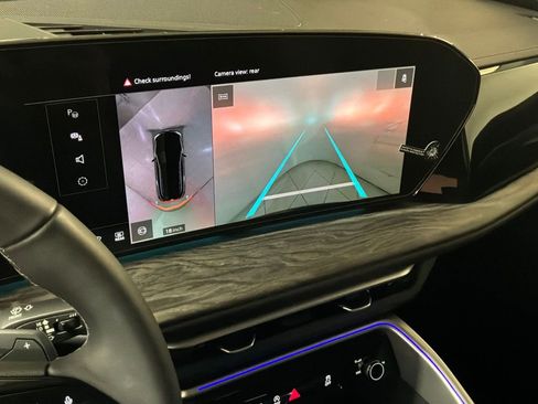 Certified 2025 Audi Q5 Premium Plus w/ Premium Plus image 5