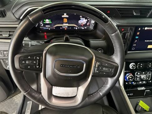 Used 2024 GMC Yukon Denali w/ Advanced Technology Package AWD/4WD image 21