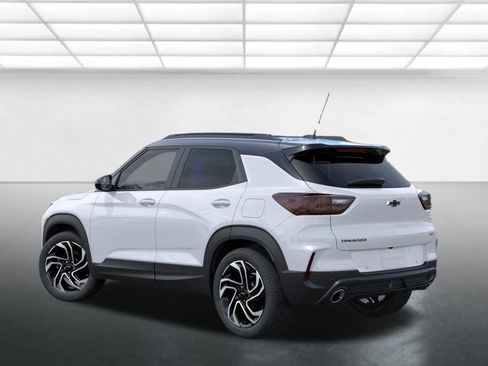 New 2026 Chevrolet TrailBlazer RS w/ Convenience Package FWD image 4