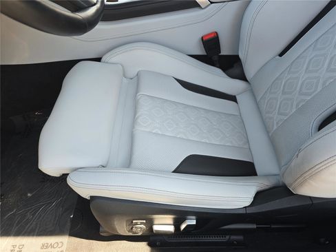 Used 2024 BMW M8 Competition image 10