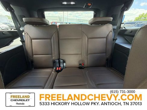 Used 2023 Chevrolet Tahoe High Country w/ Premium Package 2 AWD/4WD image 18