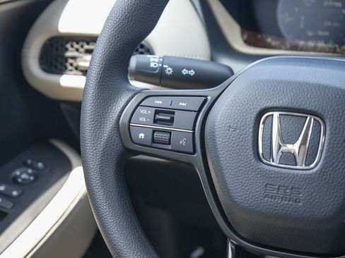 New 2027 Honda HR-V LX image 13