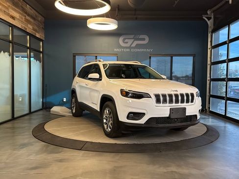 Used 2021 Jeep Cherokee Latitude Lux AWD/4WD image 1