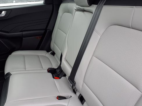 Used 2023 Ford Escape Platinum AWD/4WD image 7