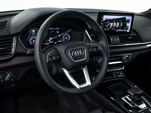 Used 2023 Audi Q5 2.0T Premium Plus w/ Premium Plus Package AWD/4WD image 10