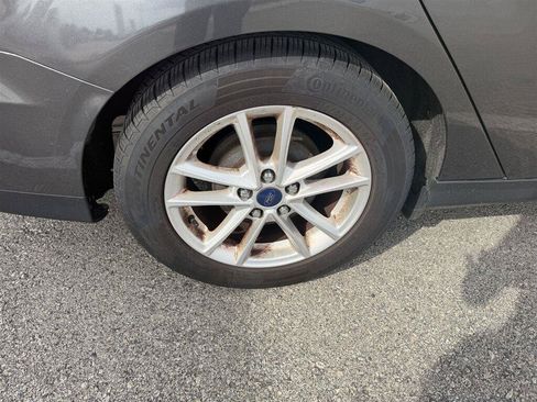 Used 2016 Ford Focus SE FWD image 19