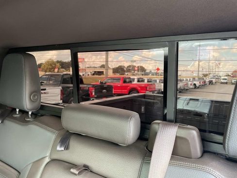 Used 2022 GMC Sierra 2500 Denali AWD/4WD image 12