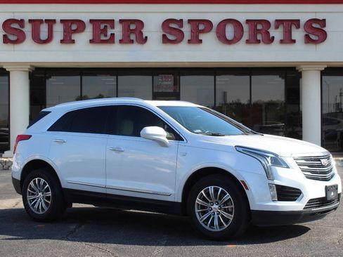 Used 2019 Cadillac XT5 Luxury FWD image 1